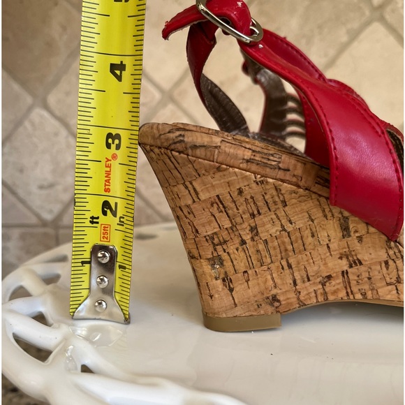 Moda Reflex Red Sandals - Picture 12 of 12